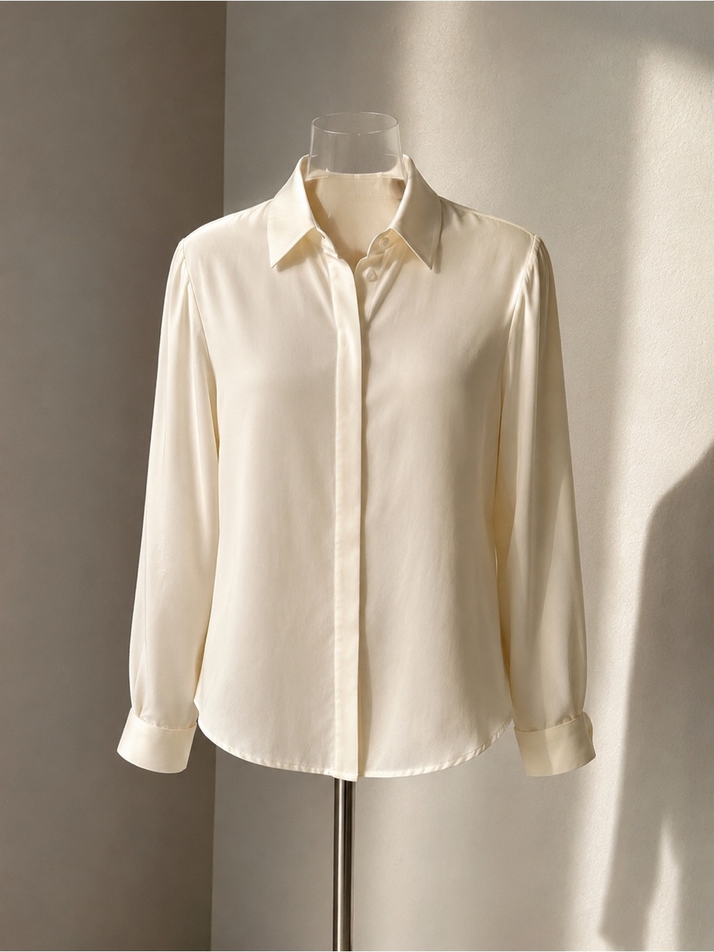 Jones New York 100% Silk Crepe de Chine Hidden Placket Blouse | Ivory | Size 10 - Picture 2 of 7